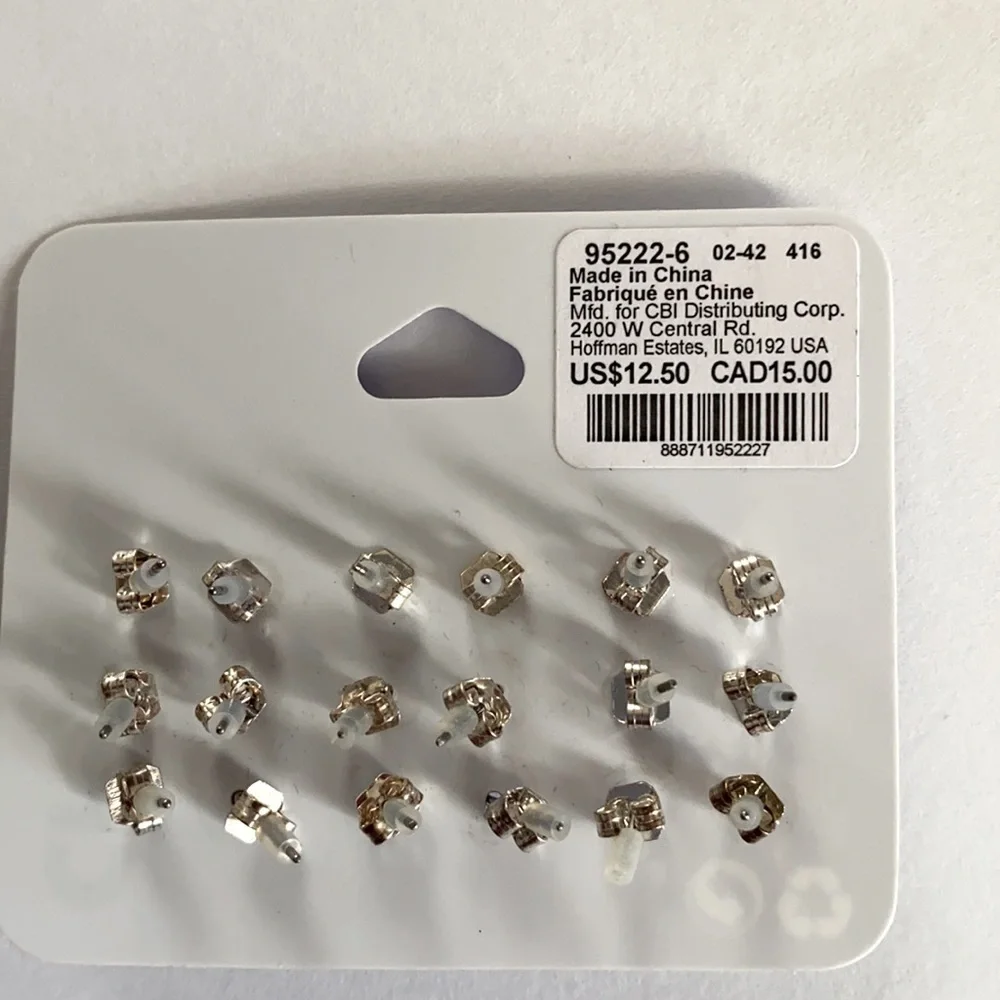 Claire’s (9) pairs of various earrings, NWT - In Original‎ Sealed Packagi…